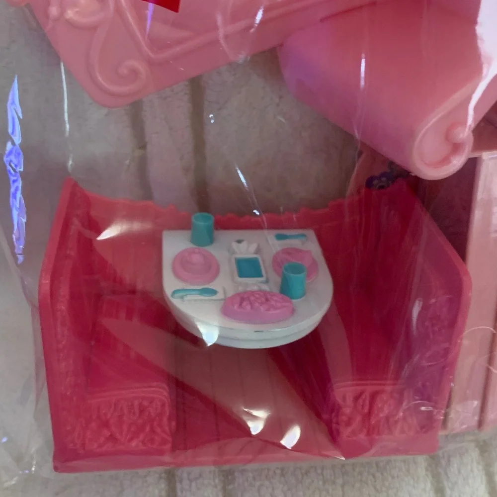 Toys Doll Furniture Set used - 8 pcs - Picture 7 of 17